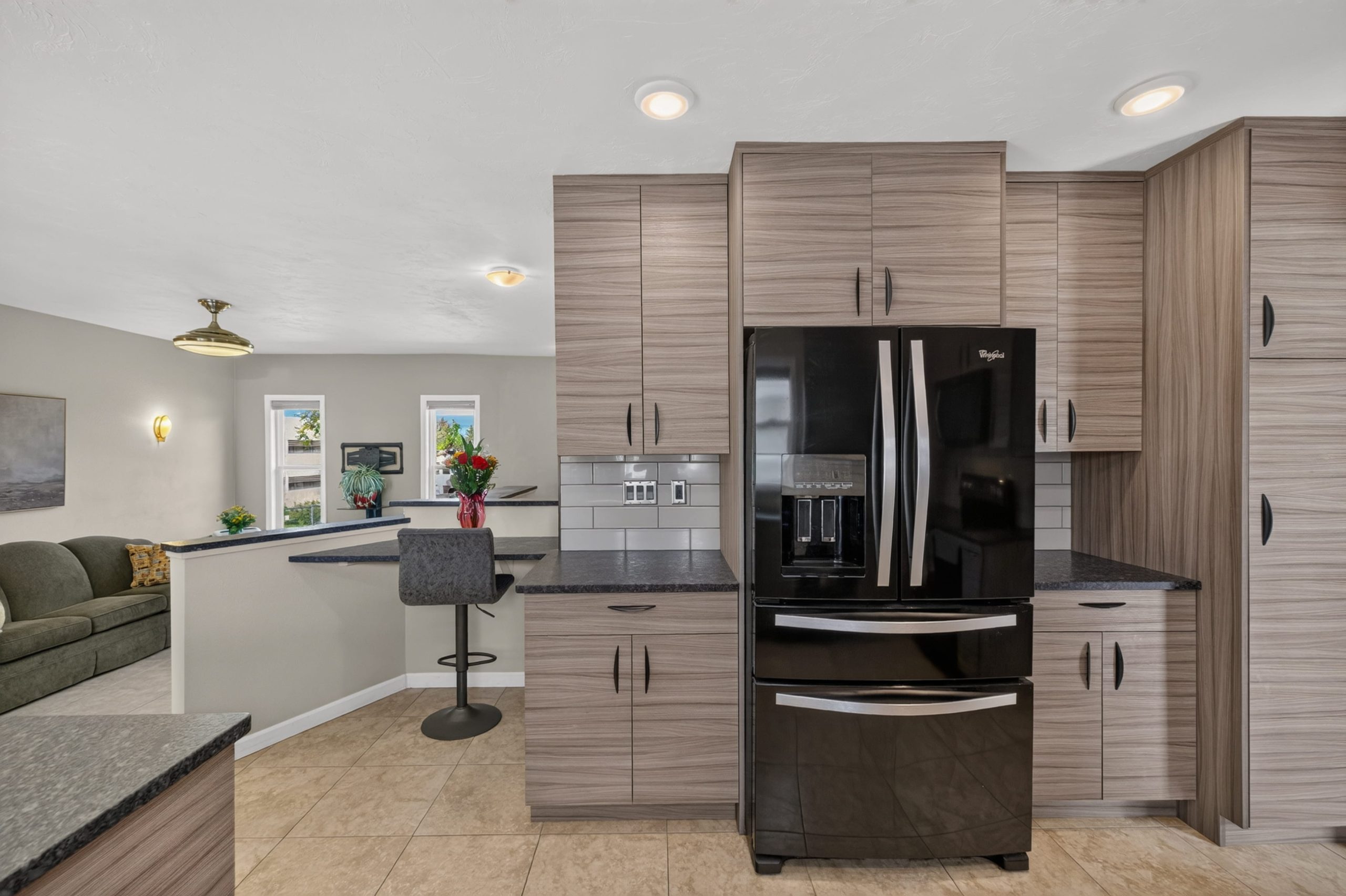 1439 E Broadway-17